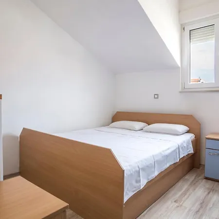 Luxury Spacious Near Znjan W Sea View 스플리트